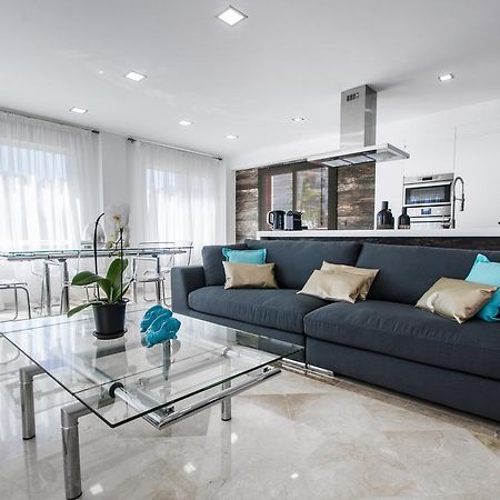 Gorgeous 170 Sq.M. Penthouse With Sea View Terraces Lägenhet Benalmádena Exteriör bild