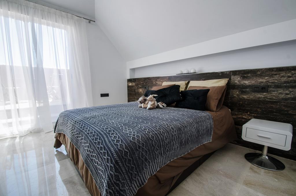 Gorgeous 170 Sq.M. Penthouse With Sea View Terraces Lägenhet Benalmádena Exteriör bild