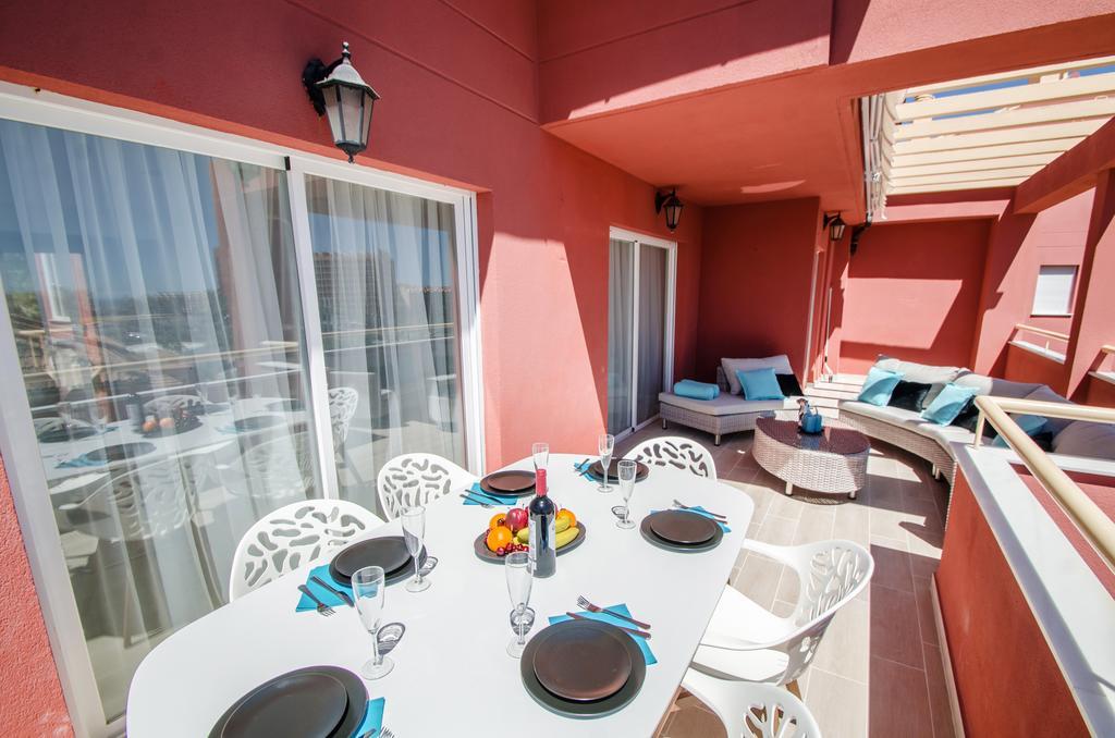 Gorgeous 170 Sq.M. Penthouse With Sea View Terraces Lägenhet Benalmádena Exteriör bild