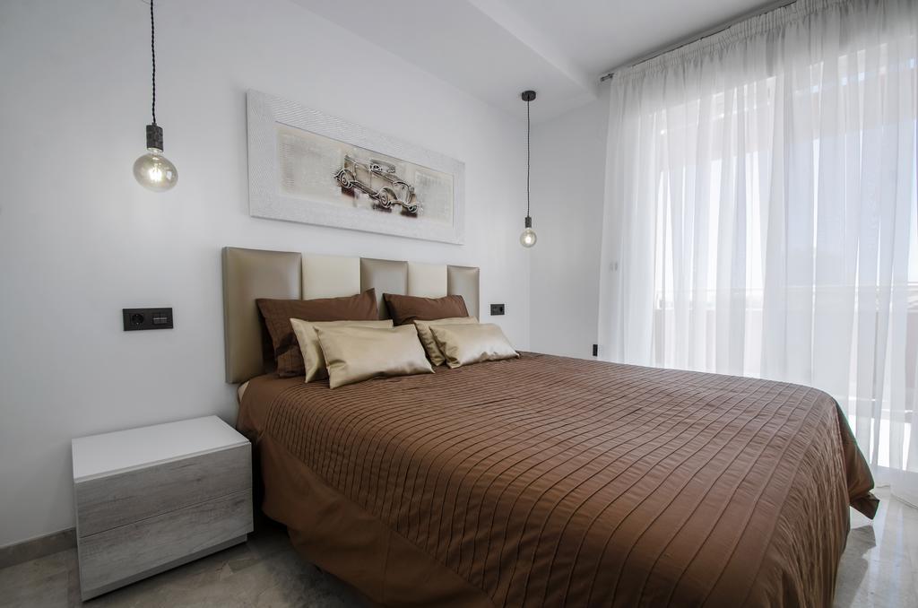 Gorgeous 170 Sq.M. Penthouse With Sea View Terraces Lägenhet Benalmádena Exteriör bild