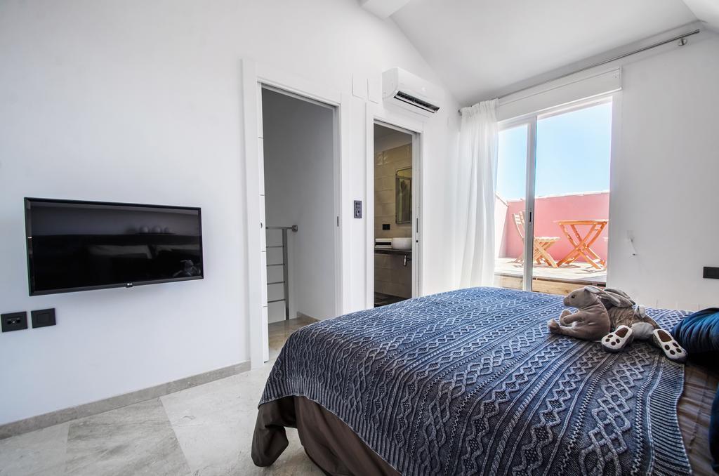 Gorgeous 170 Sq.M. Penthouse With Sea View Terraces Lägenhet Benalmádena Exteriör bild