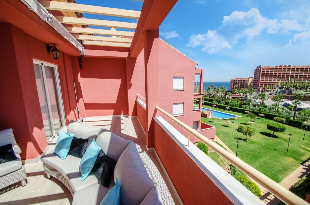Gorgeous 170 Sq.M. Penthouse With Sea View Terraces Lägenhet Benalmádena Exteriör bild
