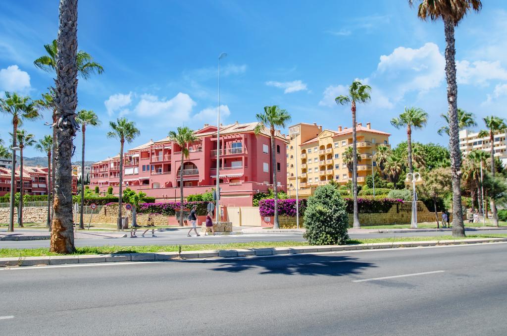 Gorgeous 170 Sq.M. Penthouse With Sea View Terraces Lägenhet Benalmádena Exteriör bild